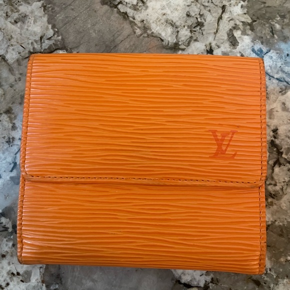 Authentic Louis Vuitton Orange Epi Compact Wallet. - Picture 1 of 6